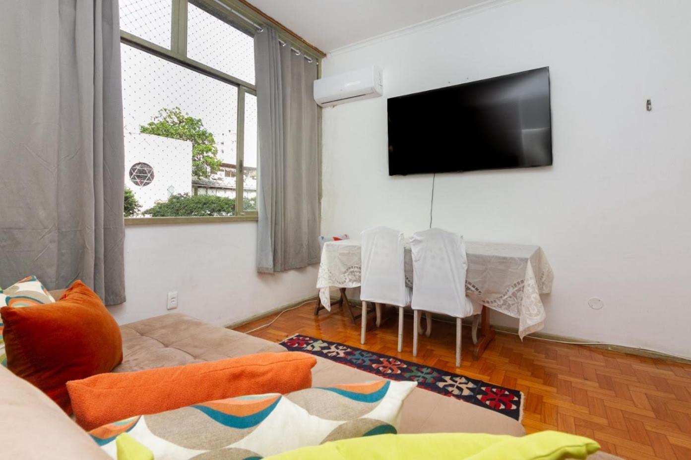 Espacoso Na De Copacabana Apartment *