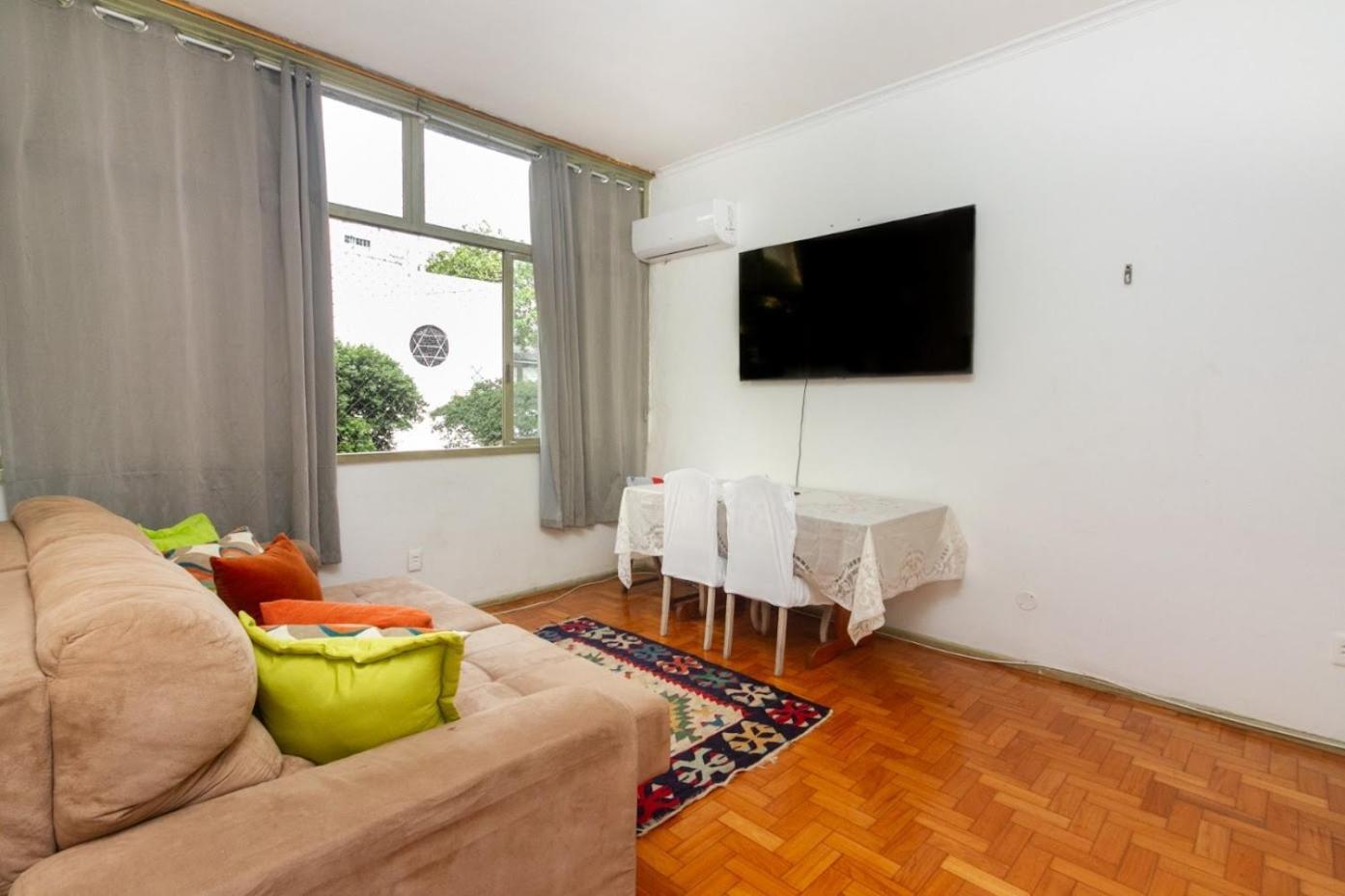 Espacoso Na De Copacabana Apartment *